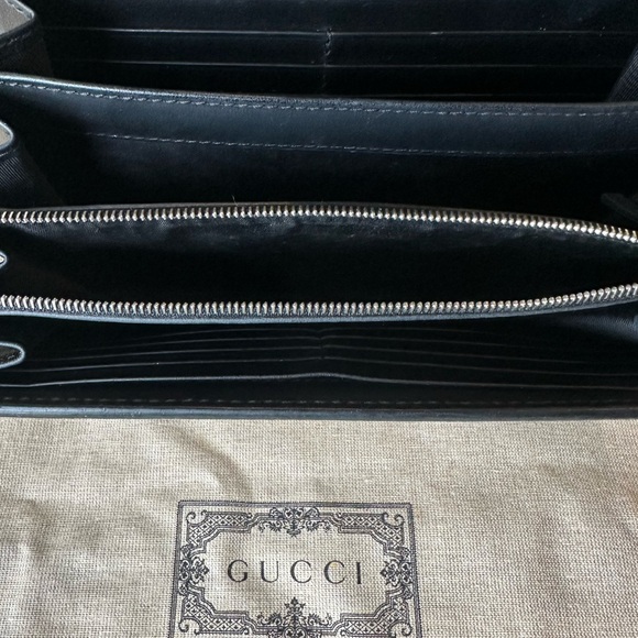 Gucci Dionysus GG Chain Wallet - Picture 9 of 12
